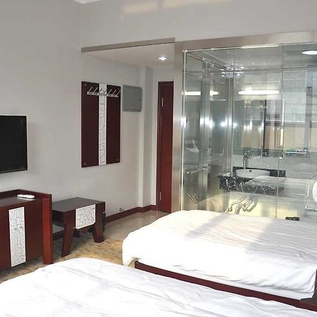 Hangjia Hotel Урумчі Екстер'єр фото