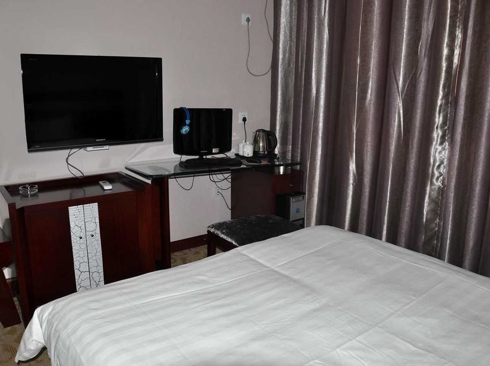 Hangjia Hotel Урумчі Екстер'єр фото