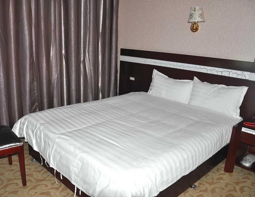 Hangjia Hotel Урумчі Екстер'єр фото